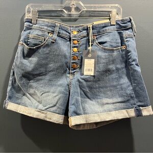 NWT universal thread High rise midi shorts sz 12/31